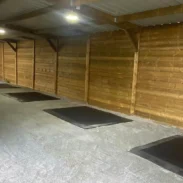 DORTOIR-BOIS-MATELAS-CHEVAUX-2
